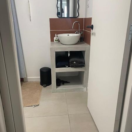 Petit Appartement Лёкат Экстерьер фото